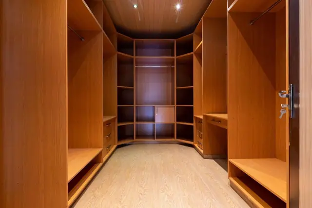 5 bedroom townhouse for sale in Spring valley — photo 14