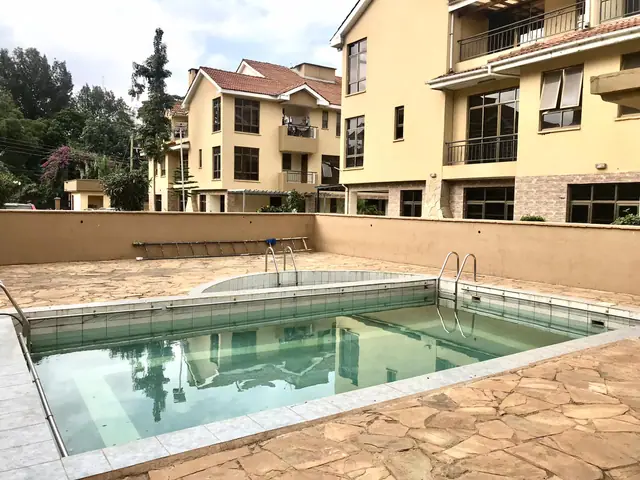 5 Bedroom Townhouse For Rent In Lavington — photo 1