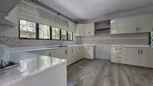 5 Bedroom Townhouse For Rent In Runda, Nairobi — photo 18