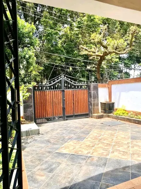 5 Bedroom Villa For Rent In Westlands, Brookside — photo 15