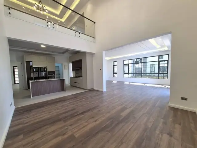 5 Bedroom Villa For Rent In Lavington — photo 3
