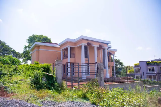 6 Bedroom Townhouse For Sale In Migaa Golf Estate Kiambu — photo 1