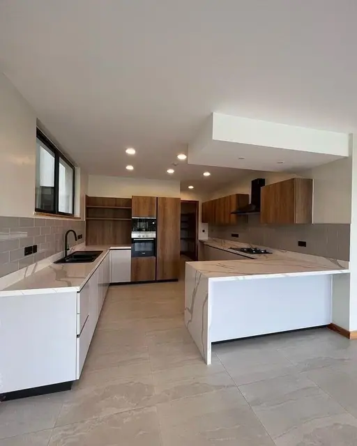 Luxurious 4 Bedroom Apartment For Sale In Westlands Off Peponi Road — photo 2