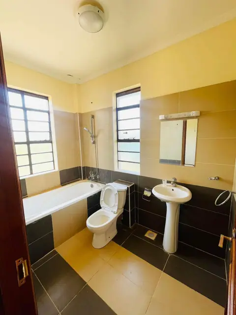 4 bedroom townhouse for sale on Kiambu road, Nairobi — photo 10