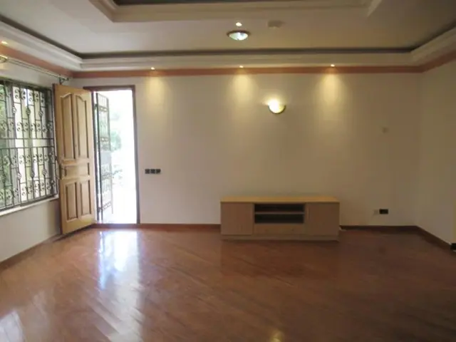 5 Bedroom Townhouse For Sale In Parklands, Nairobi Off Ring Road — photo 22