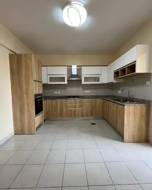 3 Bedroom Apartment with DSQ for sale in Kileleshwa, Nairobi — photo 3