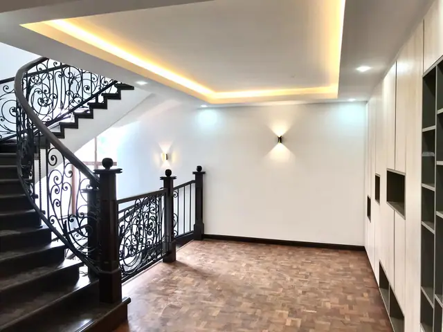 6 Bedroom Townhouse For Rent In Karen, Nairobi, Ndege Rd — photo 18