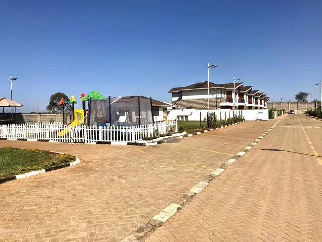 4 bedroom townhouse with DSQ for sale in Ruiru, Kiambu — photo 20