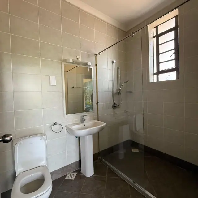 5 Bedroom Townhouse For Sale In Karen, Nairobi — photo 9