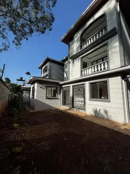 5 Bedroom Townhouse For Rent In Lavington, Nairobi — photo 24