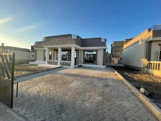 3 Bedroom Bungalow With Dsq For Sale In Malaa Off Kagundo Road — photo 1