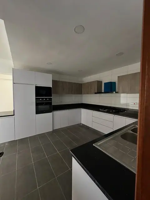 4 Bedroom Apartment For Sale In Kileleshwa, Nairobi — photo 8