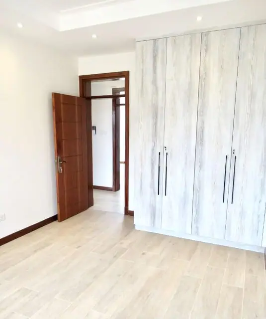 3 bedroom With DSQ Apartment For Rent In Parklands, First Parklands Ave — photo 14