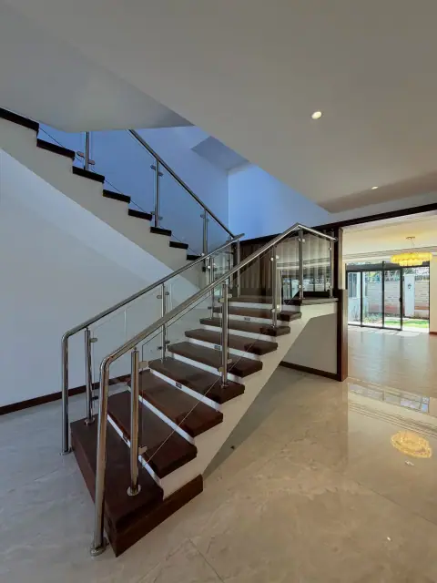 4 Bedroom Villa For Rent In Lavington, Isaac Gathanju Road — photo 3