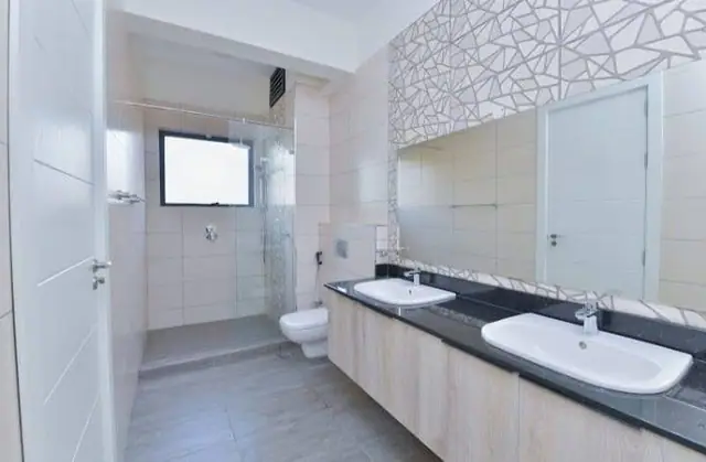 1 Bedroom For Rent In Lavington, Valley Archade — photo 5