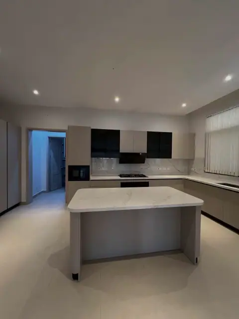 5 Bedroom Villa For Sale In Lavington — photo 6