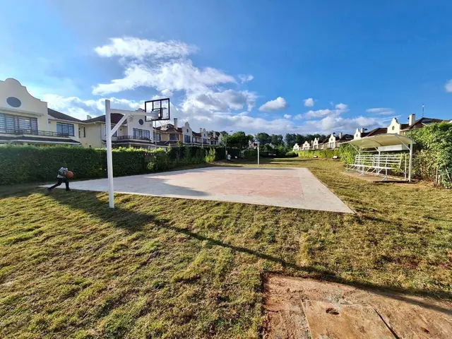 4 Bedroom With DSQ For Rent / Sale In Runda, Kiambu Road — photo 1