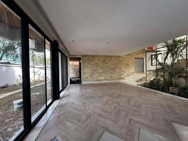 5 Bedroom Townhouse For Sale In Westlands, Brookside — photo 2