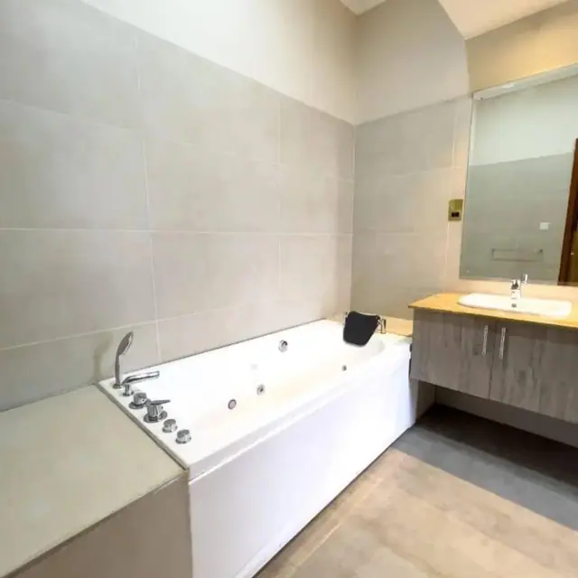 5 Bedroom Townhouse For Sale In Karen,Nairobi — photo 9
