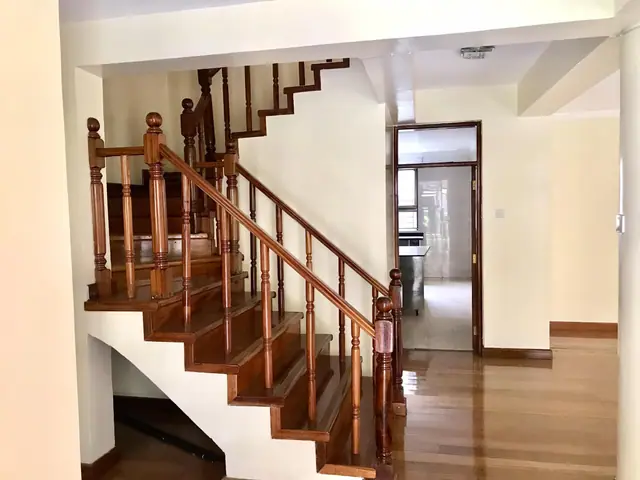 5 Bedroom Townhouse For Rent In Lavington — photo 19