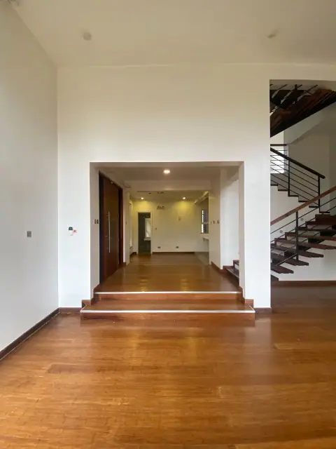 4 Bedroom Villa For Rent In Lavington — photo 3
