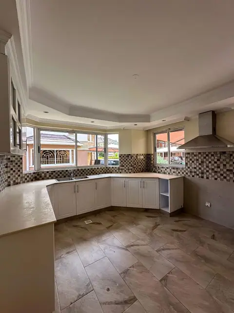 5 Bedroom Townhouse For Sale In Lavington, Nairobi — photo 6