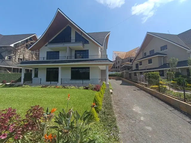 5 Bedroom Townhouse For Sale In Ruiru — photo 1