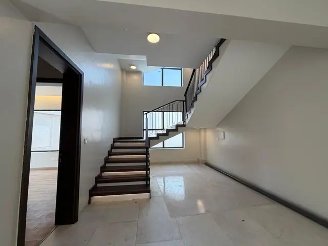 5 Bedroom Townhouse For Rent In Lavington, Manyani East Road — photo 17