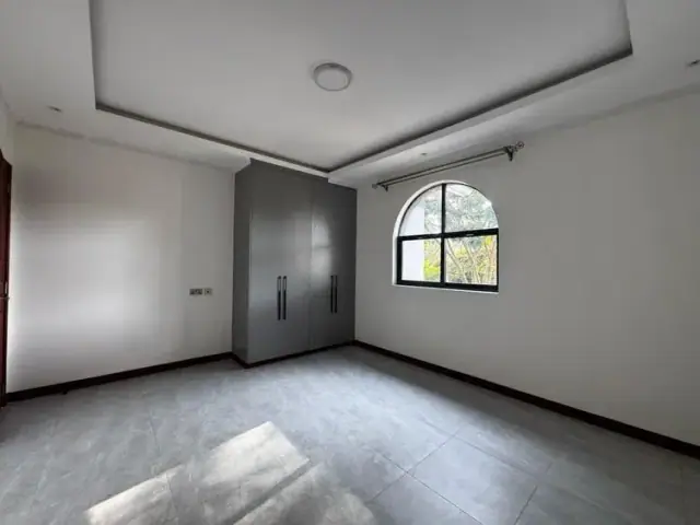 5 Bedroom Townhouse For Rent In Lavington, Nairobi — photo 23