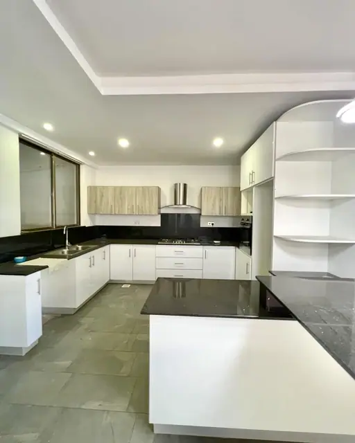 Luxurious 4 bedroom apartment for sale in Kileleshwa, Nairobi — photo 1