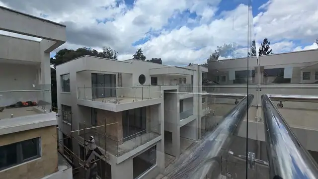 5 Bedroom Villa For Sale In Lavington, Convent Dr — photo 17