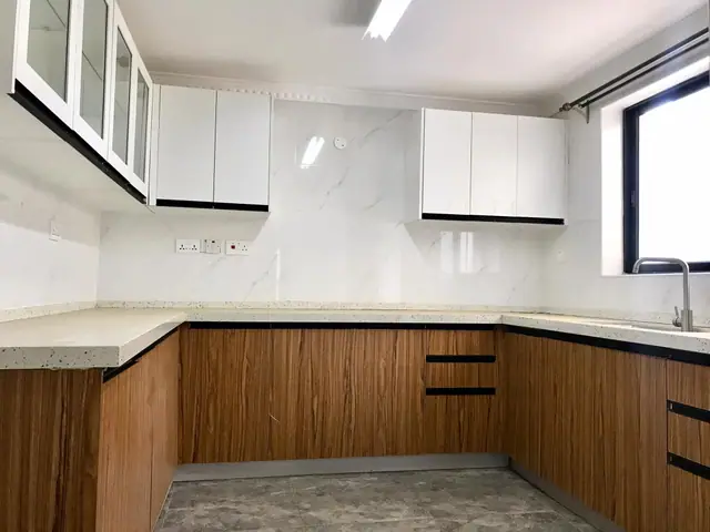 3 bedroom apartment with Dsq for sale in Ruaka — photo 1