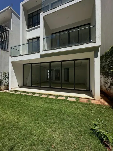 5 Bedroom Villa For Rent In Lavington, Apple Cross Road — photo 1