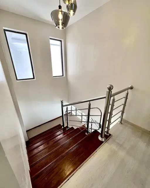 5 Bedroom Duplex Apartment For Rent in 3rd Parklands Ave — photo 10