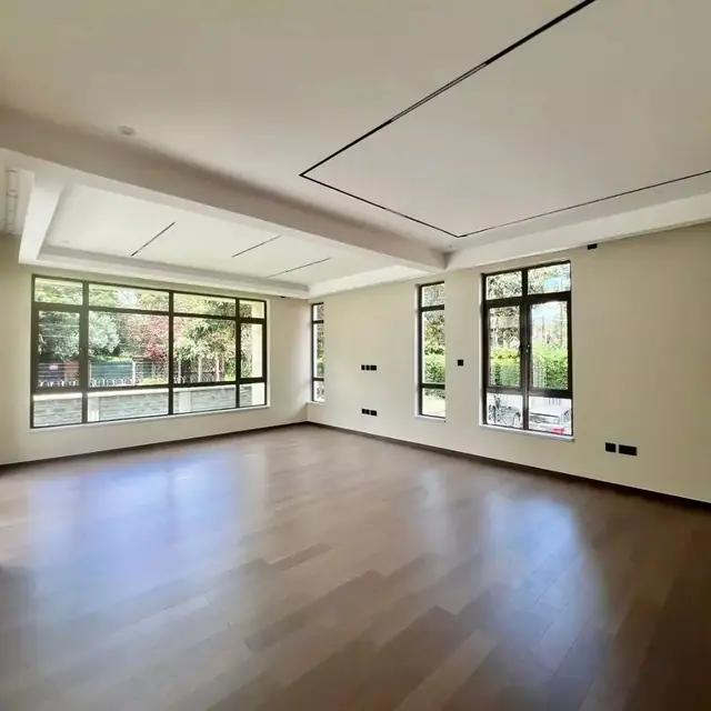 6 Bedroom Villa For Sale Lavington — photo 10