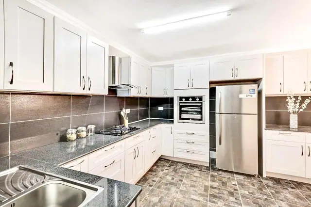 Luxore apartment Studio 1,2 & 3 bedroom for sale in Syokimau Machakos — photo 1