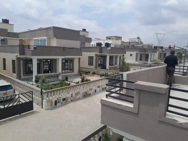 Bungalows And Maisonette For Sale In Malaa Joska, Kagundo Road — photo 1