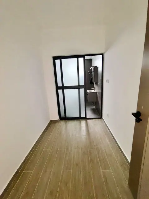 2 Bedroom With Dsq For Rent In Riverside Drive — photo 12