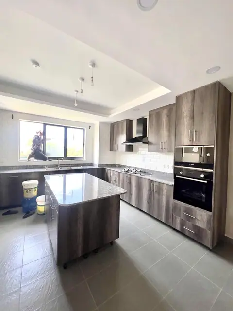 4 bedroom duplex for sale in Lavington — photo 2