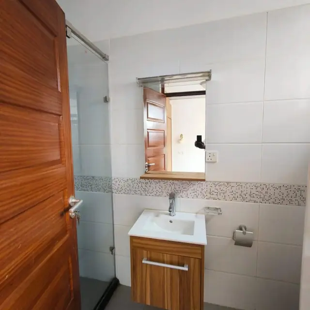 1 Bedroom Apartment For Rent In Kilimani, Dennis Pritt Road — photo 9