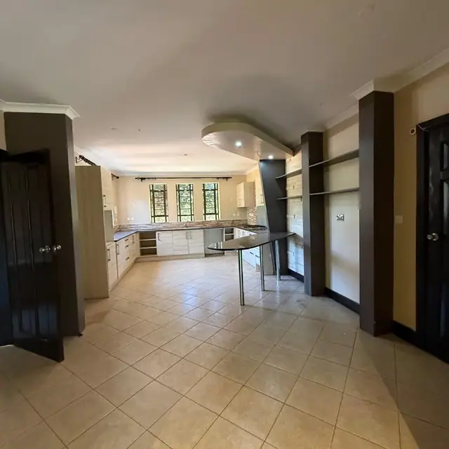 5 Bedroom Townhouse For Sale In Karen, Nairobi — photo 10