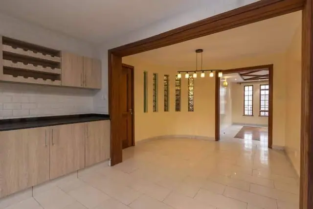 7 Bedroom Townhouse For Rent In Karen, Nairobi Windy Ridge — photo 8