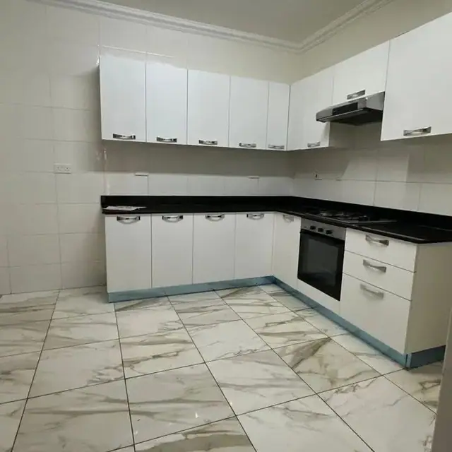 3 bedroom with Dsq For Rent in Kilimani, Nairobi — photo 2
