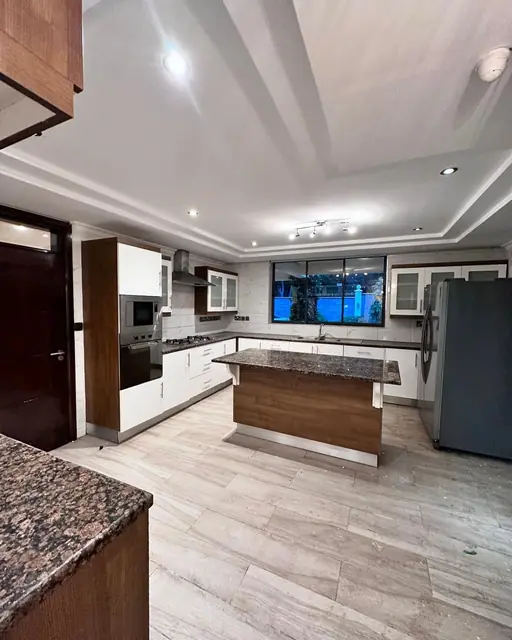 5 Bedroom Townhouse For Rent / Sale In Lavington, Isaac Gathanju Rd — photo 8