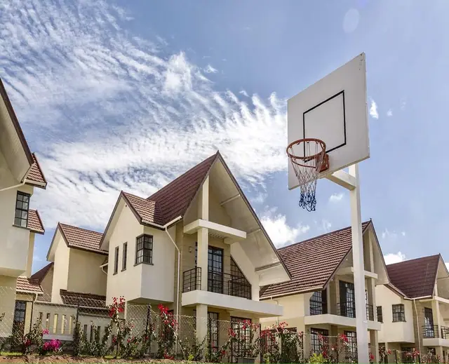 Rent to own 4 bedroom townhouse with Dsq in Kitengela — photo 13