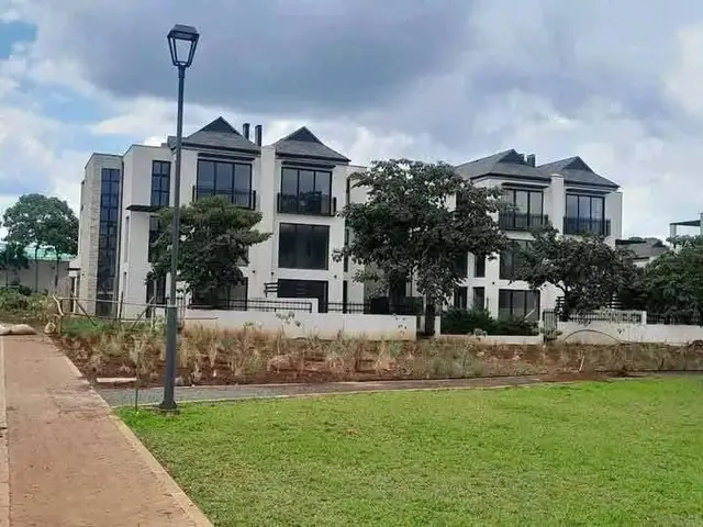 5 Bedroom Townhouse For Sale In Runda, Nairobi — photo 2