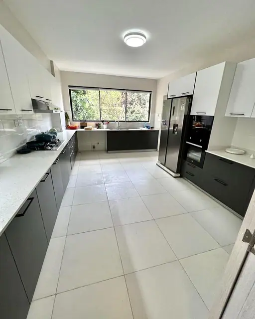 5 Bedroom Duplex Apartment For Rent in 3rd Parklands Ave — photo 3