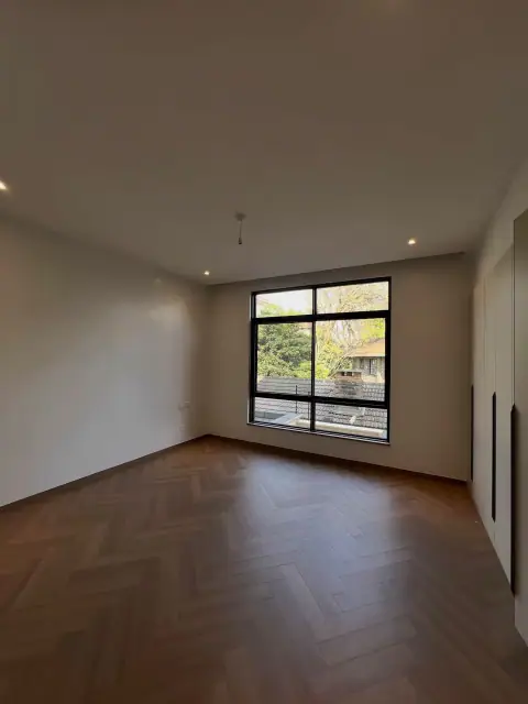 5 Bedroom Villa For Sale In Lavington — photo 8