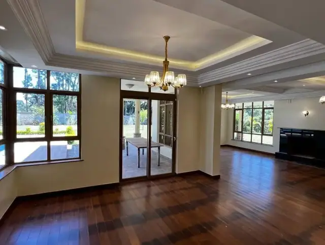 Luxurious 5 Bedroom Townhouse For Sale In Karen, Nairobi 5 Minutes Drive From The Hub Mall — photo 3