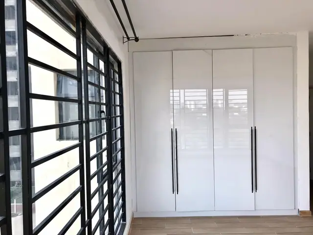 4 Bedroom Apartment For Rent On 3rd Avenue Parklands — photo 17